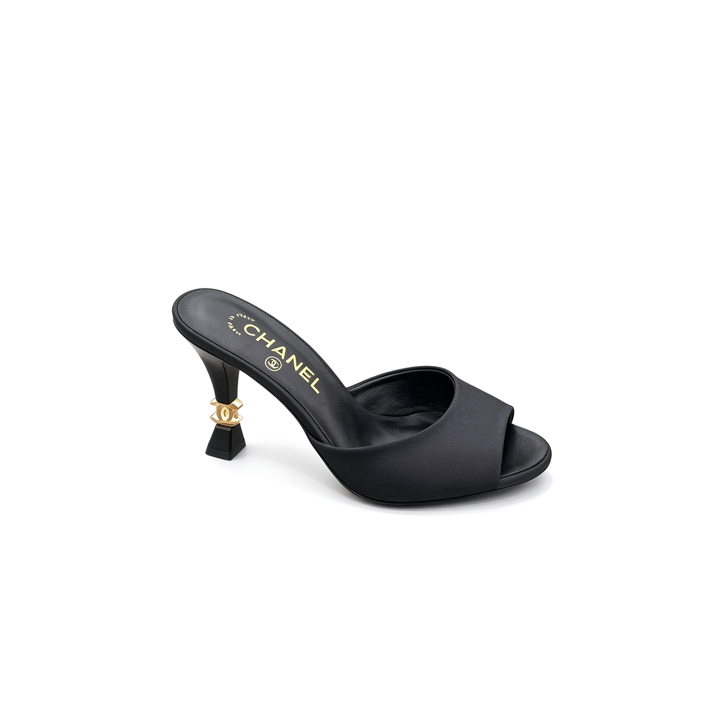 CHANEL MULES G46904